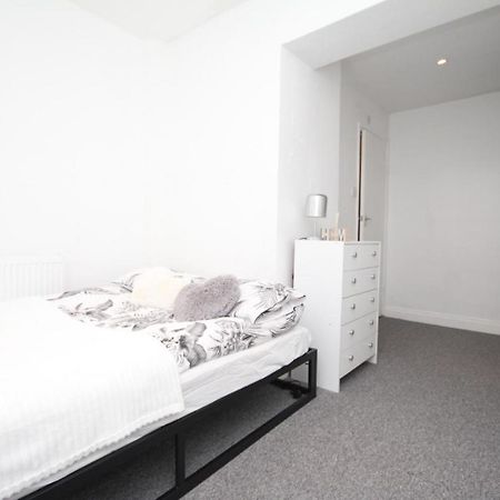 Lovely 3 Bed Spacious Flat Apartment In Central ロンドン エクステリア 写真