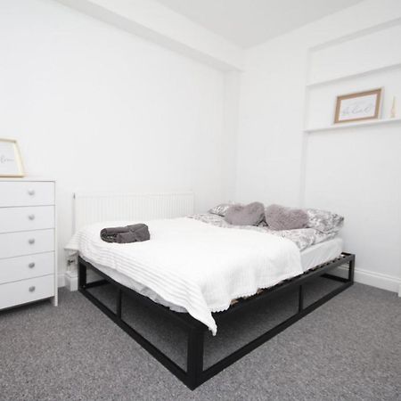 Lovely 3 Bed Spacious Flat Apartment In Central ロンドン エクステリア 写真