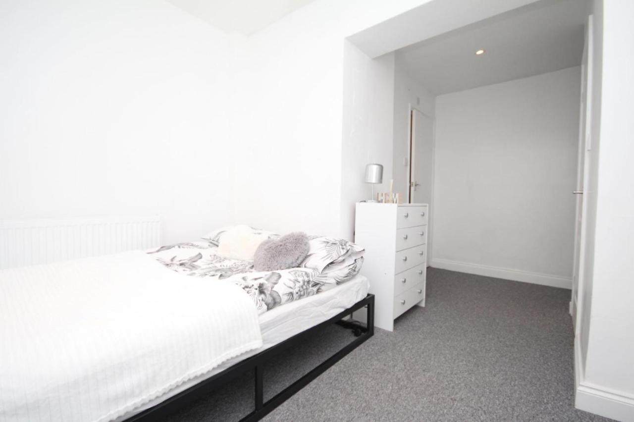 Lovely 3 Bed Spacious Flat Apartment In Central ロンドン エクステリア 写真