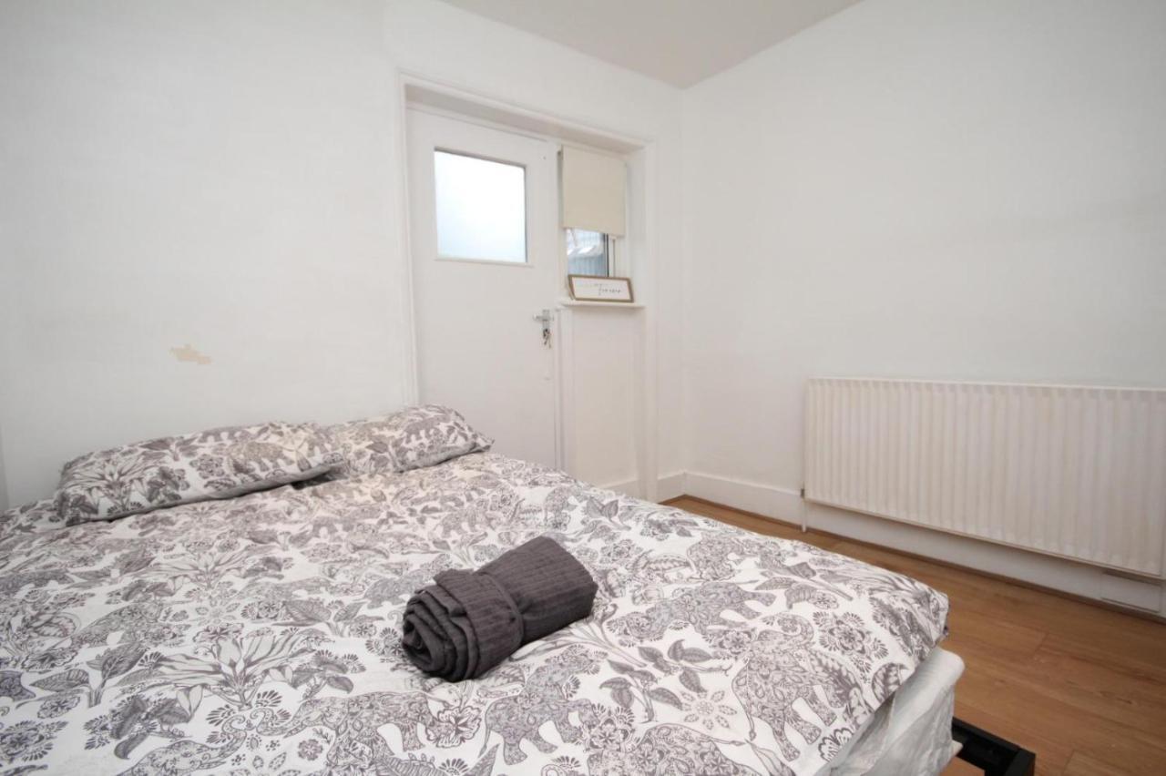 Lovely 3 Bed Spacious Flat Apartment In Central ロンドン エクステリア 写真