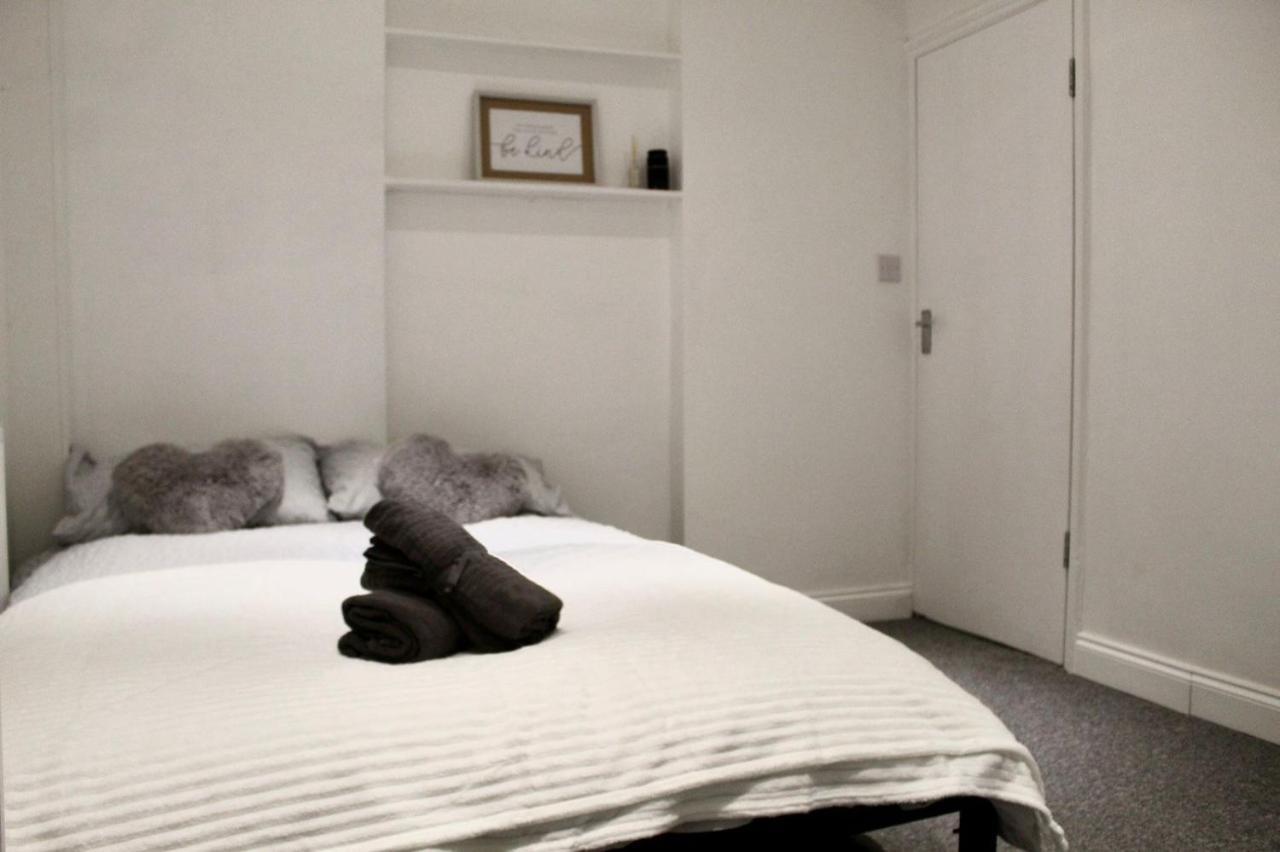 Lovely 3 Bed Spacious Flat Apartment In Central ロンドン エクステリア 写真