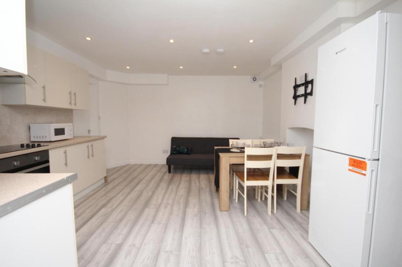 Lovely 3 Bed Spacious Flat Apartment In Central ロンドン エクステリア 写真